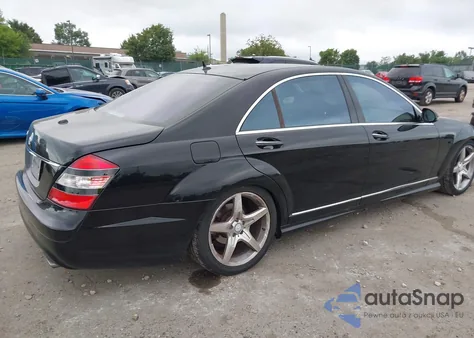 2007 Mercedes-Benz S 550 z USA, uszkodzony, nr VIN WDDNG71X67A086219